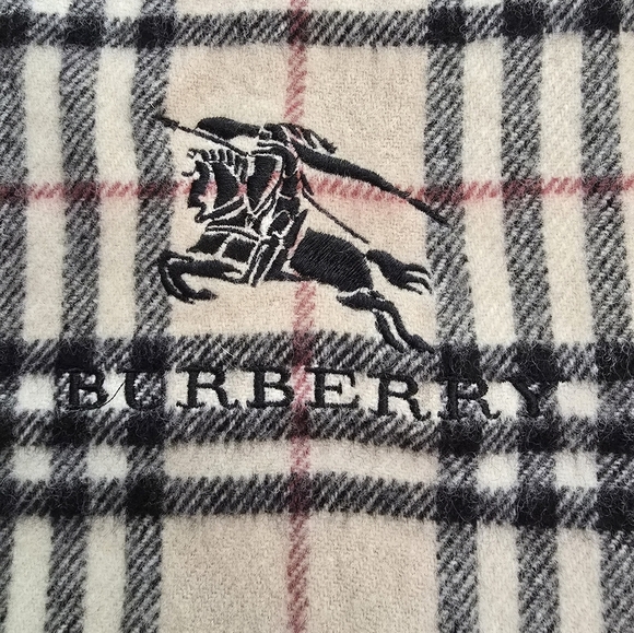 Burberry Classic Check Wool Scarf - Picture 3 of 7